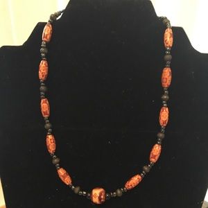 Bead necklace brown and black